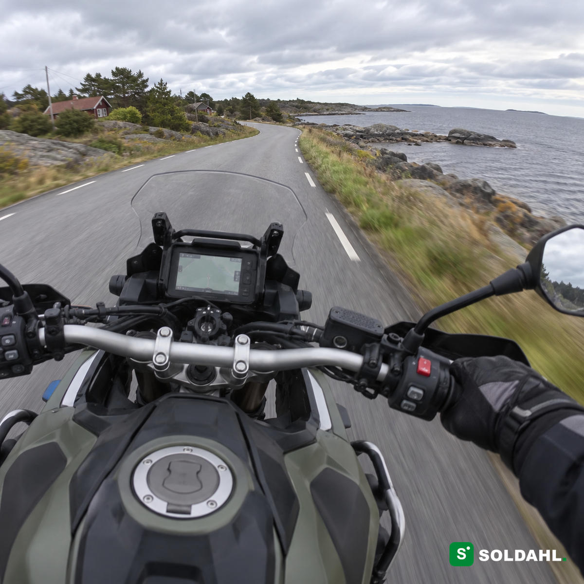 Exempel pa synfalt - motorcykeltur langs kusten